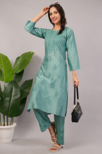 using chikankari
